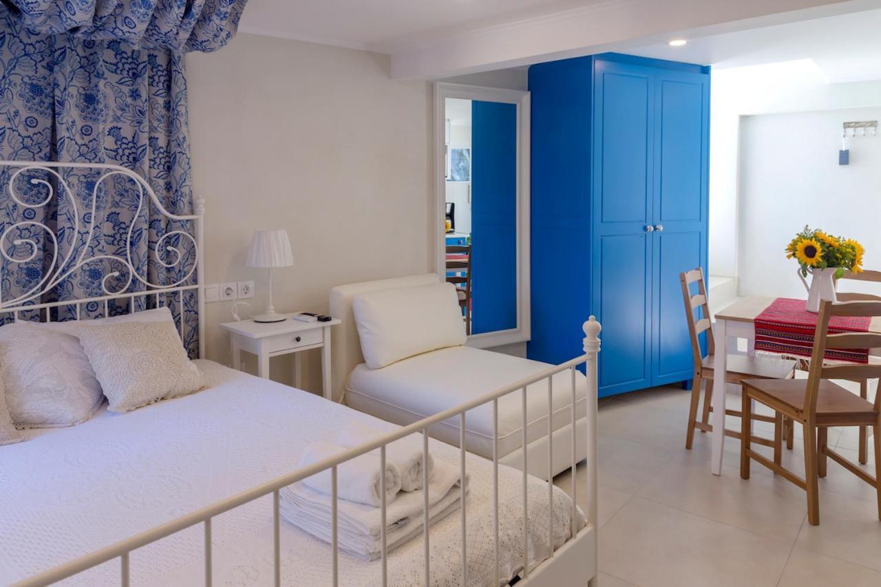 Blue And White Apartment Vipgreece Athens Exterior photo