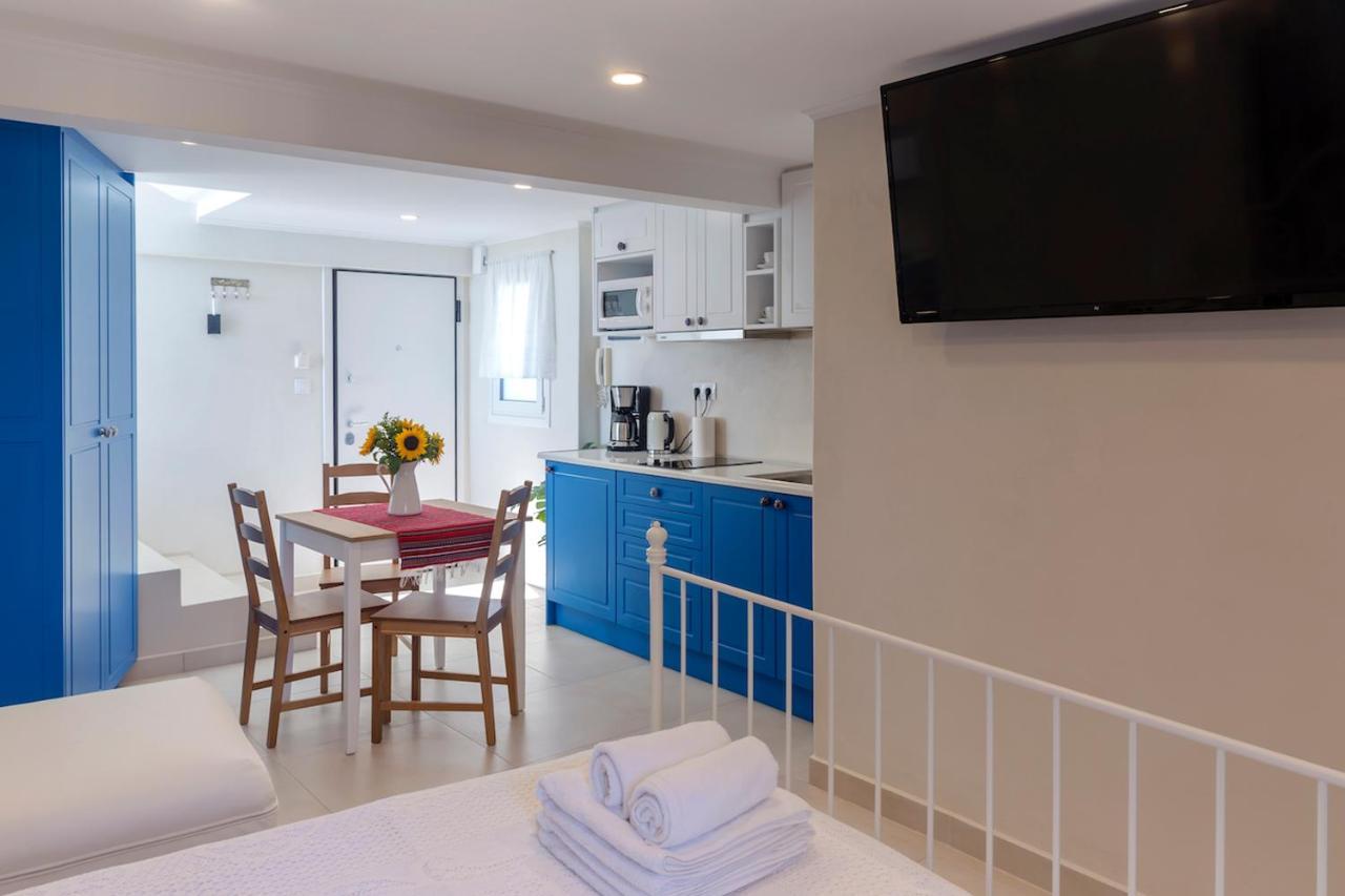 Blue And White Apartment Vipgreece Athens Exterior photo